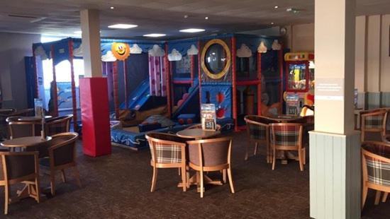 The Lock Castle Gate Carmarthen Bay Parkdean Resort Ferryside ภายนอก รูปภาพ